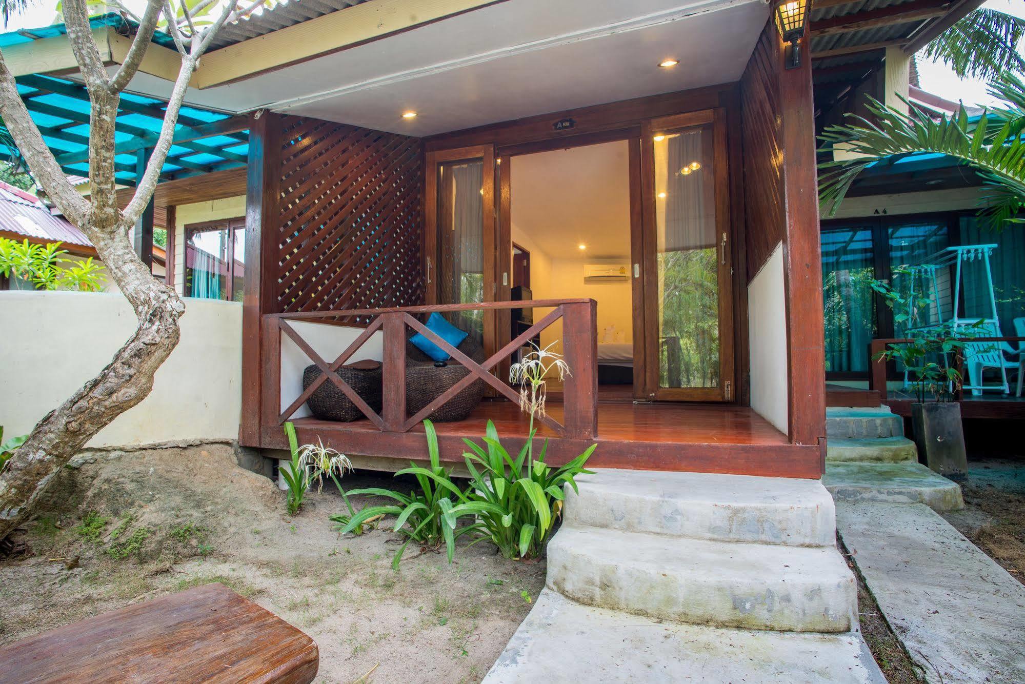 B52 Beach Resort Ko Pha Ngan Esterno foto